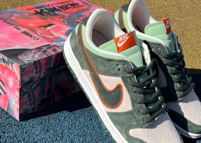 Nike dunk x light green